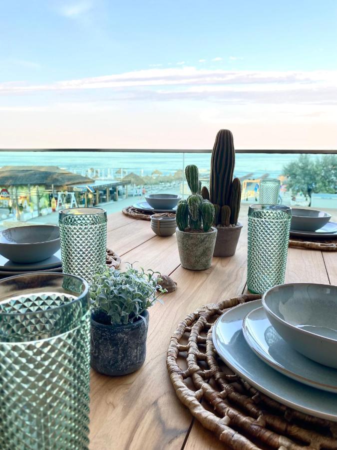 Ferienwohnung Royal Sea View Design Promenada 3 Năvodari Exterior foto