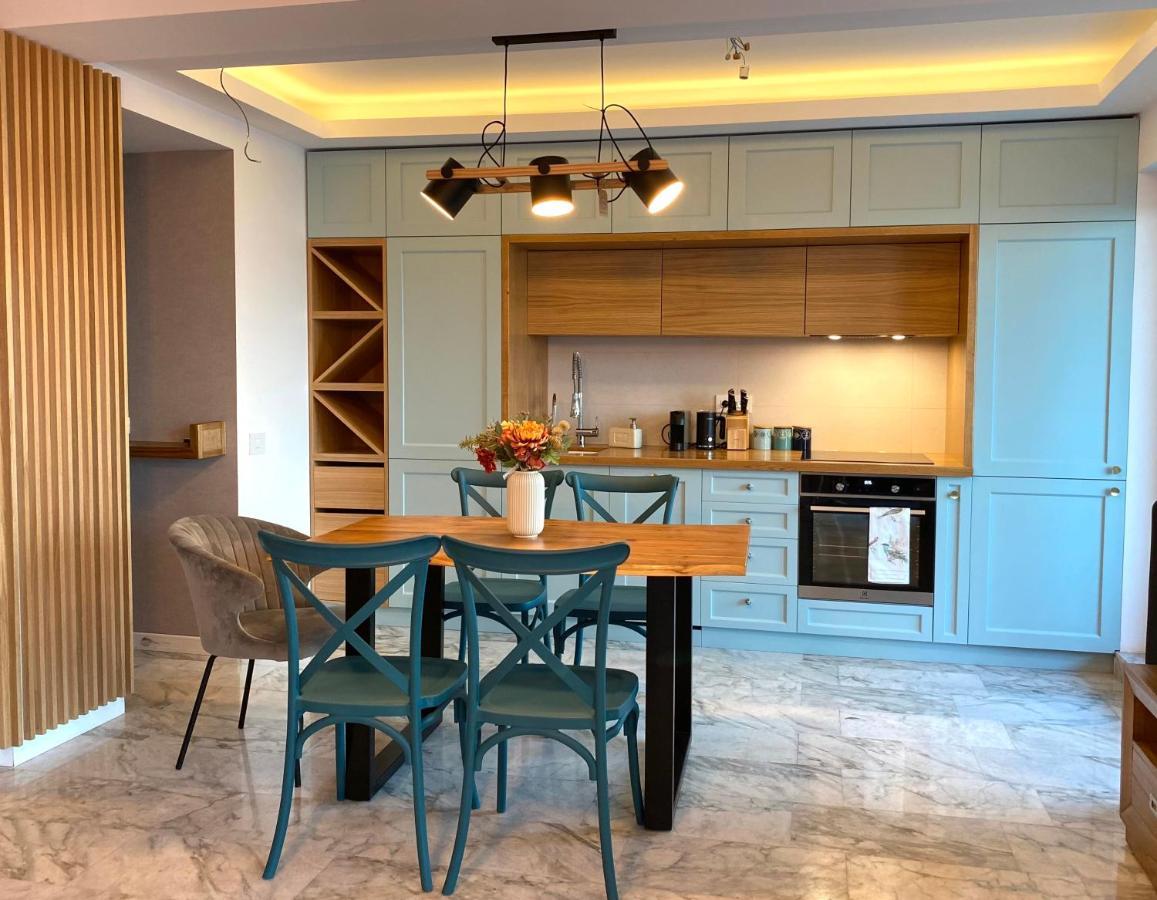 Ferienwohnung Royal Sea View Design Promenada 3 Năvodari Exterior foto
